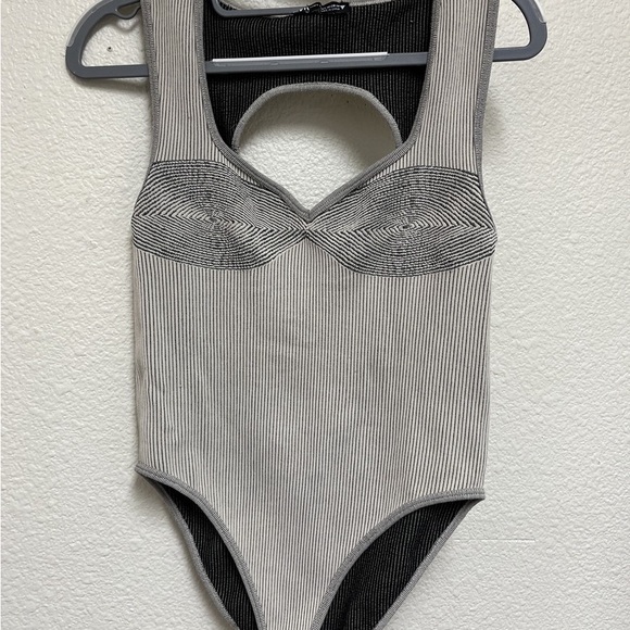 Zara Beige Ribbed Bodysuit - Picture 2 of 3